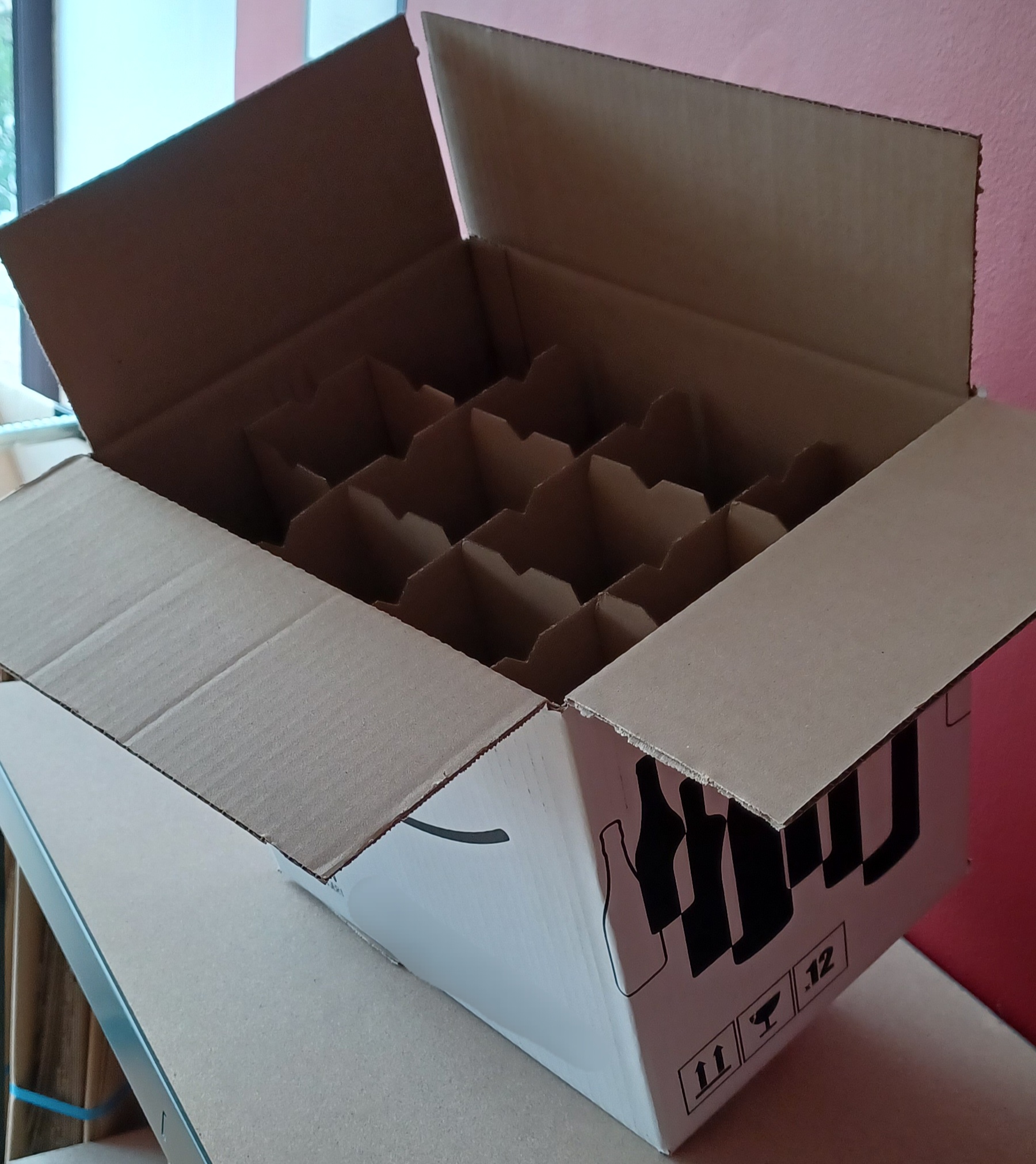 Croisillon carton pour ranger vos bouteilles dans un petit carton